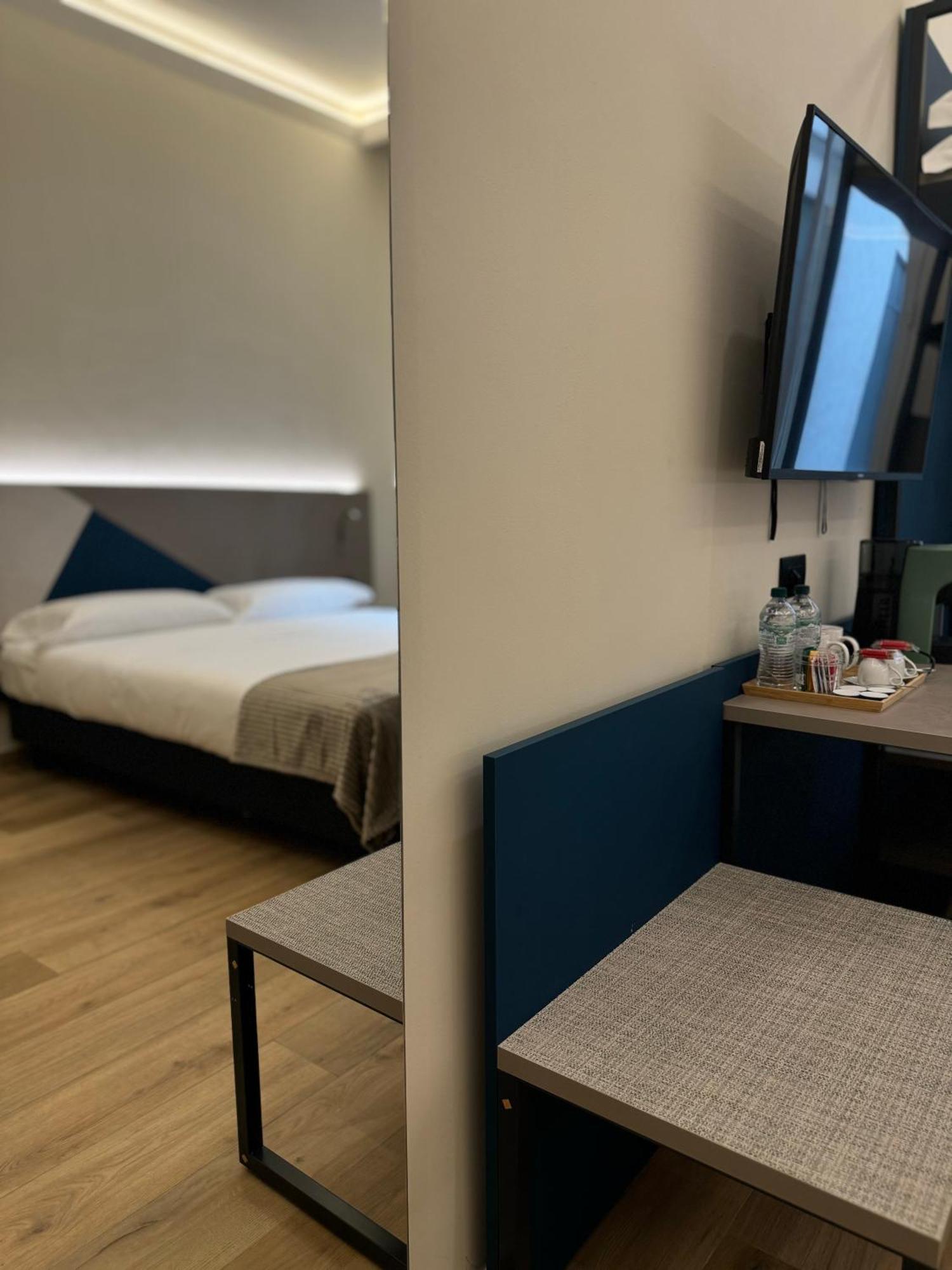 Honeycomb Guesthouse Рим Экстерьер фото