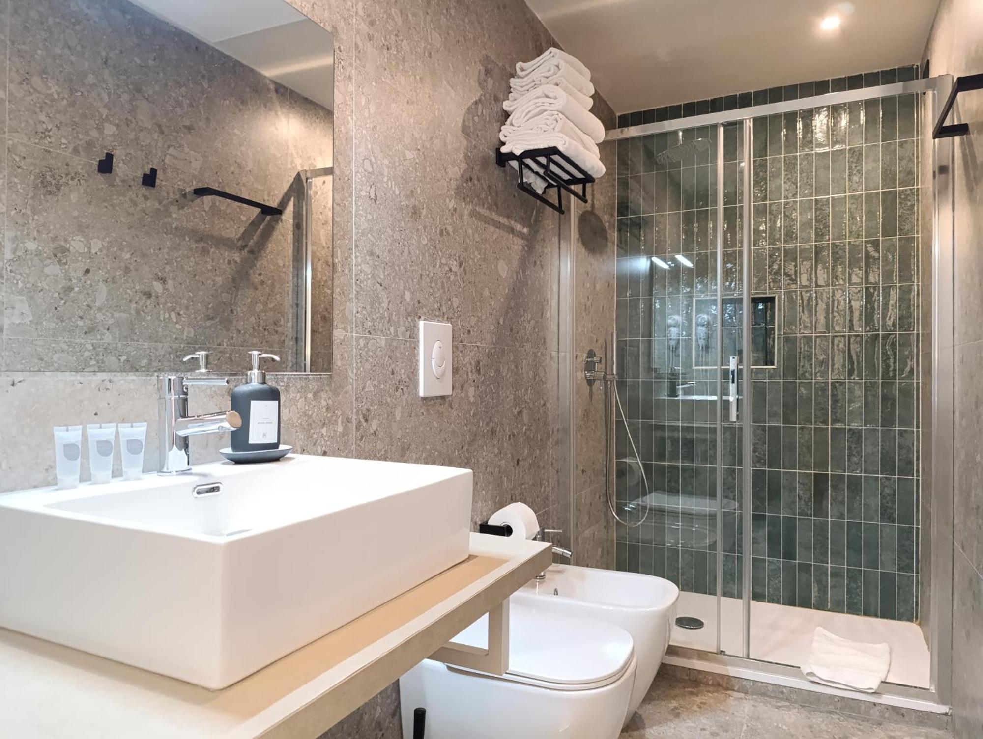 Honeycomb Guesthouse Рим Экстерьер фото