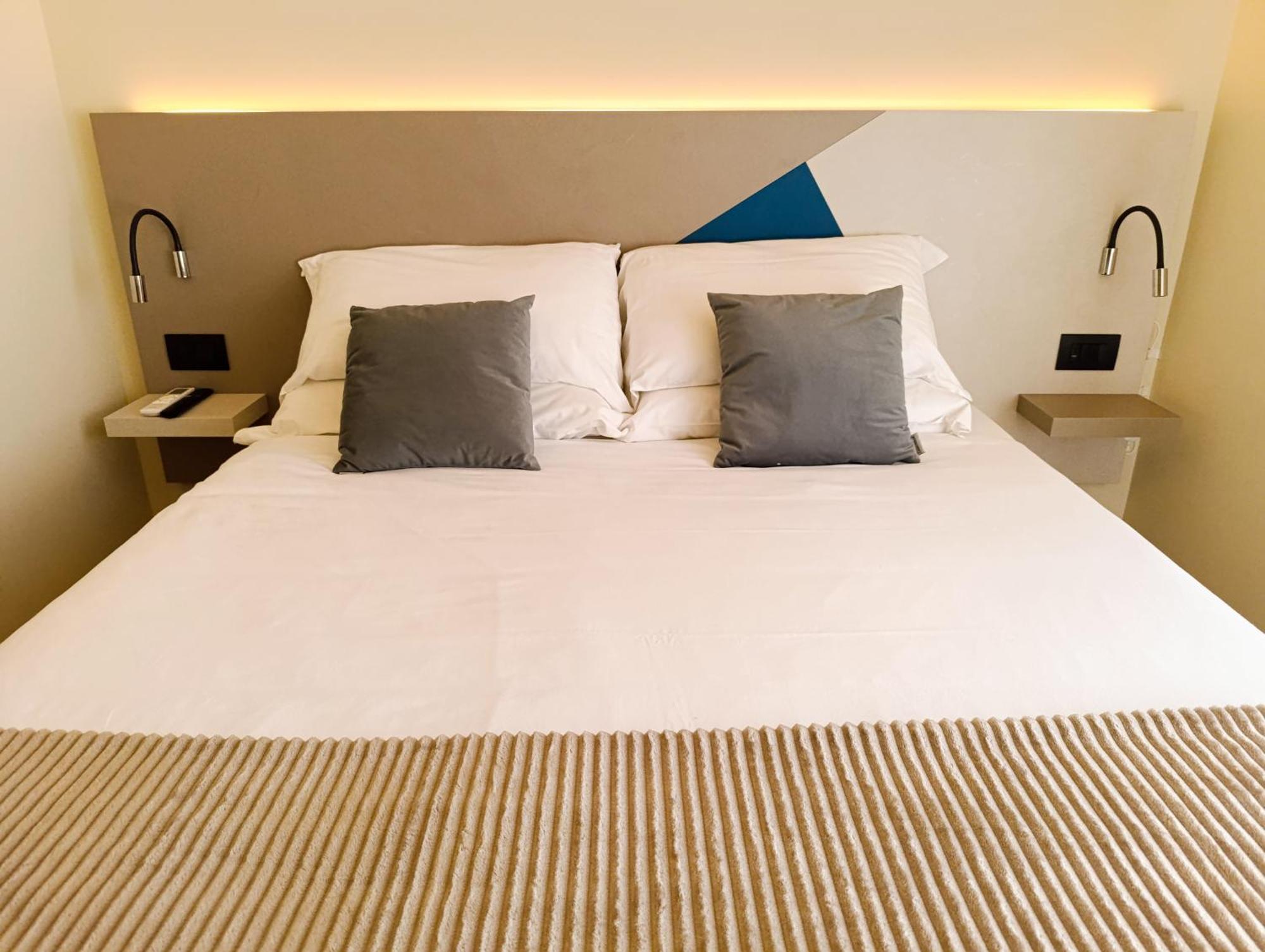 Honeycomb Guesthouse Рим Экстерьер фото